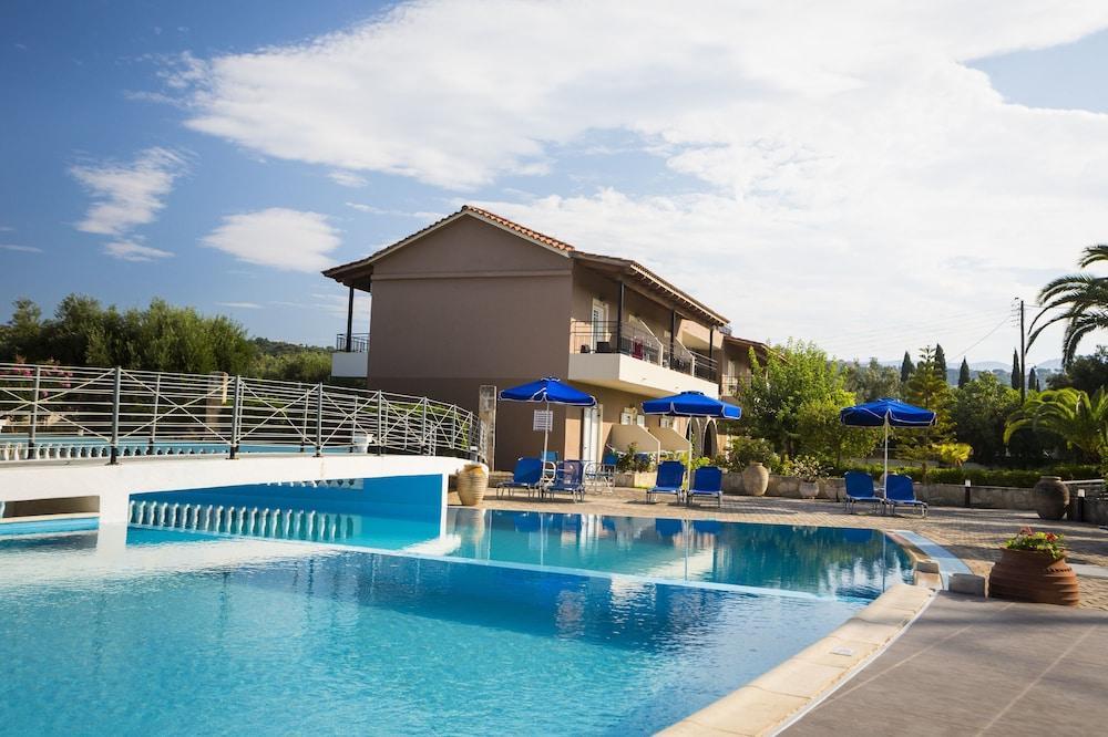 Olive Grove Studios & Apartments Σβορωνάτα Εξωτερικό φωτογραφία