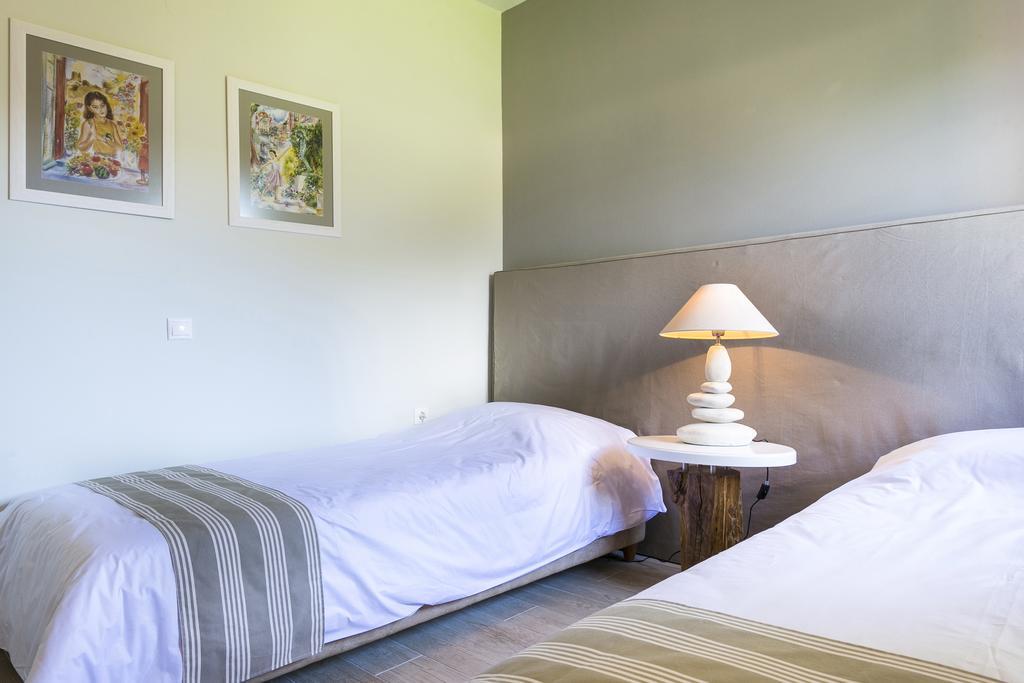 Olive Grove Studios & Apartments Σβορωνάτα Εξωτερικό φωτογραφία