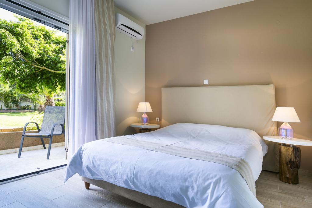 Olive Grove Studios & Apartments Σβορωνάτα Εξωτερικό φωτογραφία