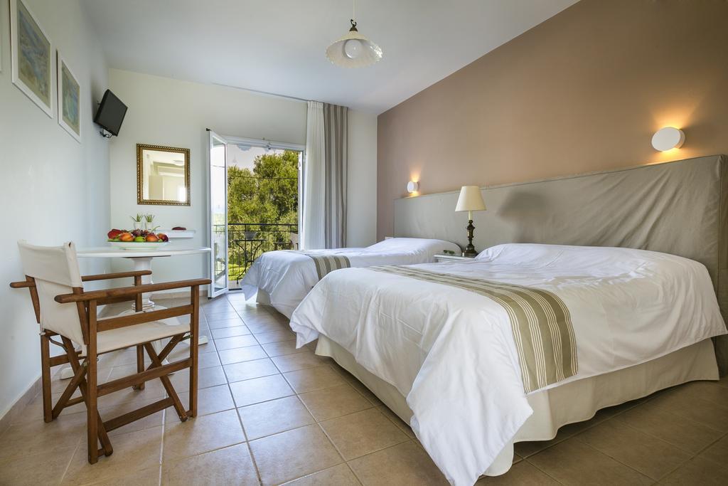 Olive Grove Studios & Apartments Σβορωνάτα Εξωτερικό φωτογραφία