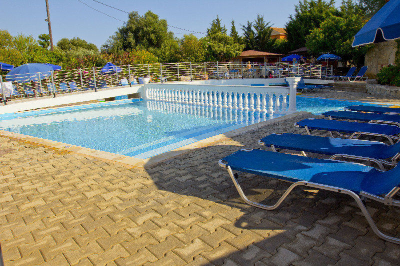 Olive Grove Studios & Apartments Σβορωνάτα Εξωτερικό φωτογραφία