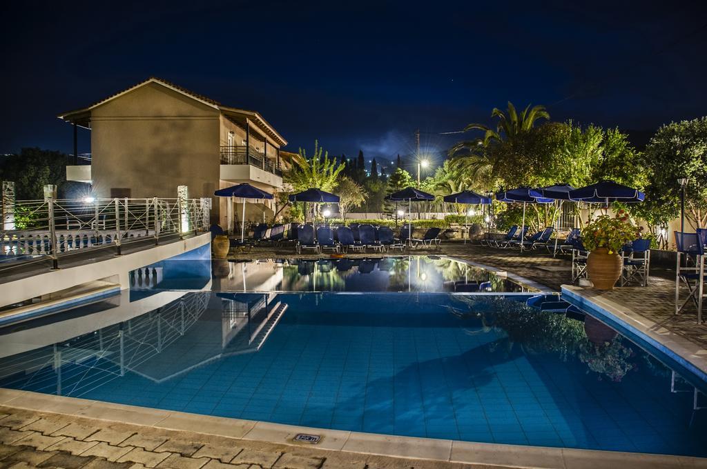 Olive Grove Studios & Apartments Σβορωνάτα Εξωτερικό φωτογραφία